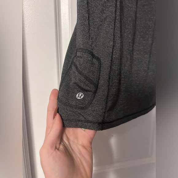 LULULEMON tshirt blouse 12 - Picture 4 of 5